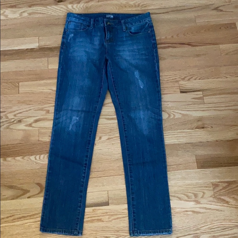 Apt 9 jeans size 8